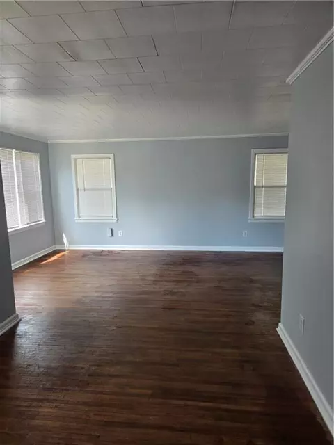 Living - 74 Lefevre St, Mobile, AL 36607 photo 3 of 5