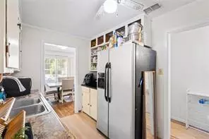Entry Way - 74 Lefevre St, Mobile, AL 36607 photo 2 of 3