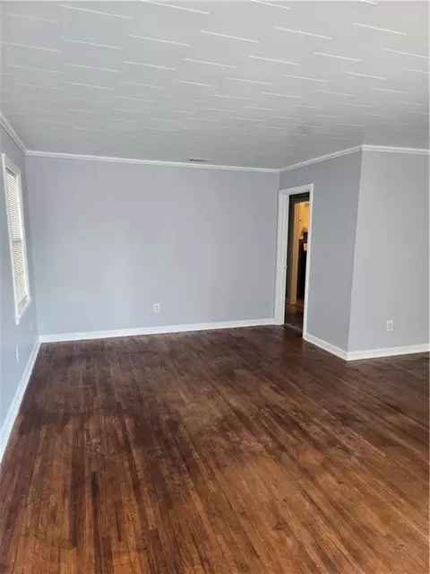 Living - 74 Lefevre St, Mobile, AL 36607 photo 4 of 5