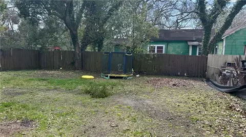 Exterior - 317 Main St W, Mobile, AL 36610 photo 1 of 2