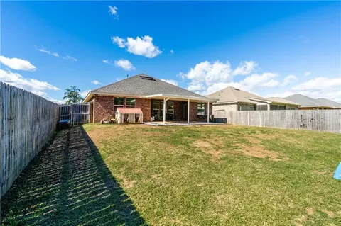 Exterior - 653 Begeman Rd, Mobile, AL 36608 photo 4 of 6