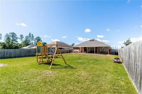 Exterior - 653 Begeman Rd, Mobile, AL 36608 photo 5 of 6