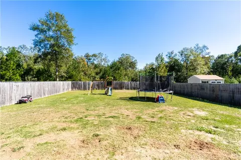 Exterior - 653 Begeman Rd, Mobile, AL 36608 photo 3 of 6
