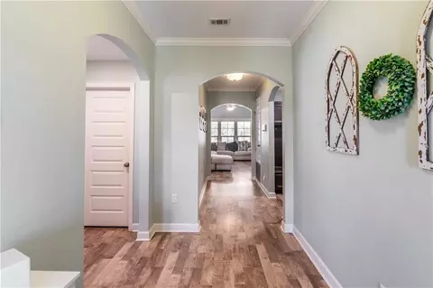 Entry Way - 653 Begeman Rd, Mobile, AL 36608 photo 1 of 3