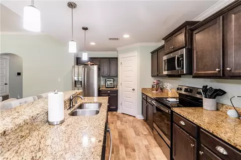 Kitchen - 653 Begeman Rd, Mobile, AL 36608 photo 1 of 2