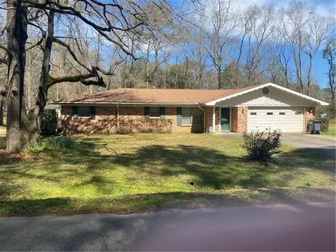 760 Wilson Blvd, Axis, AL 36505