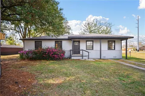 809 James St, Saraland, AL 36571