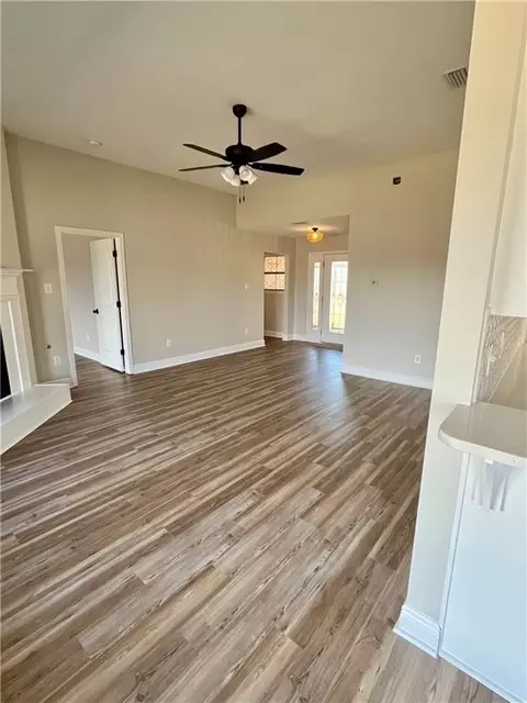 Living - 8255 Savage Loop, Theodore, AL 36582 photo 3 of 4