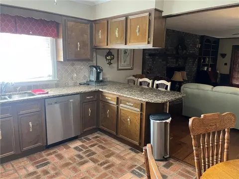 Kitchen - 11475 Highway 43 N, Axis, AL 36505 photo 1 of 3