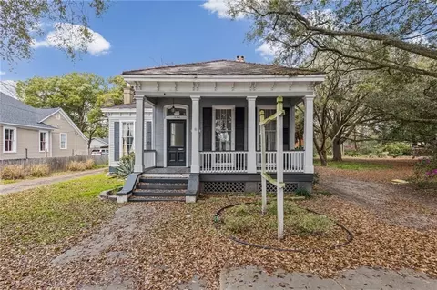 Exterior - 1006 Dauphin St, Mobile, AL 36604 photo 2 of 6