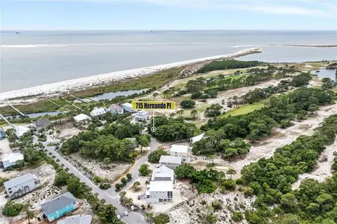 715 Hernando Pl, Dauphin Island, AL 36528