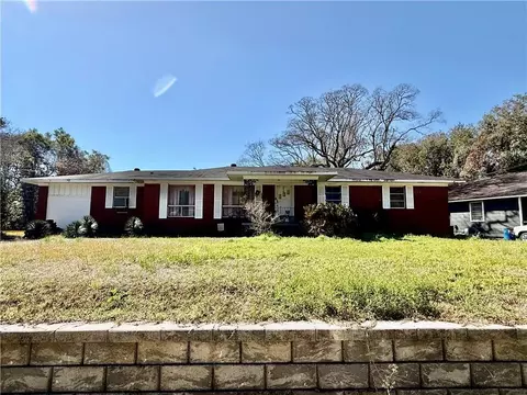 802 Elm St E, Prichard, AL 36610