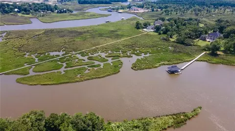 2914 Riverview Pointe Dr S, Theodore, AL 36582