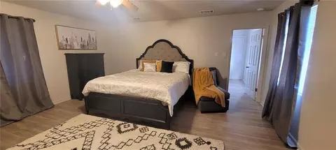 Bedroom - 2303 Roberta Dr, Mobile, AL 36617 photo 1 of 5