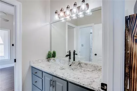 Bath - 3180 Riverview Pointe Dr, Theodore, AL 36582 photo 5 of 7