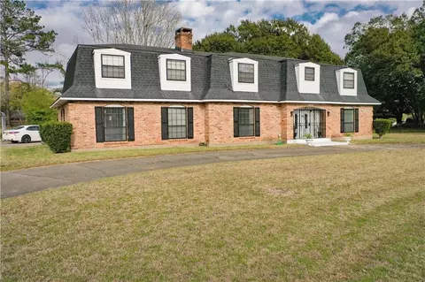 5321 Longridge Dr N, Mobile, AL 36693