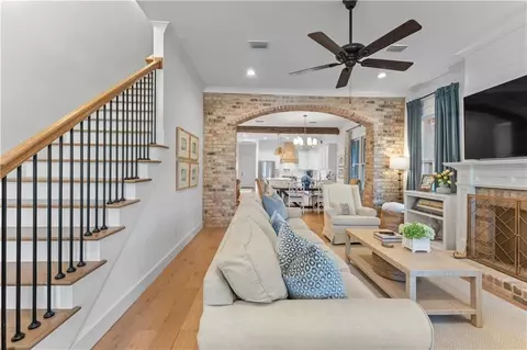 Entry Way - 15 Semmes Ave, Mobile, AL 36604 photo 1 of 2