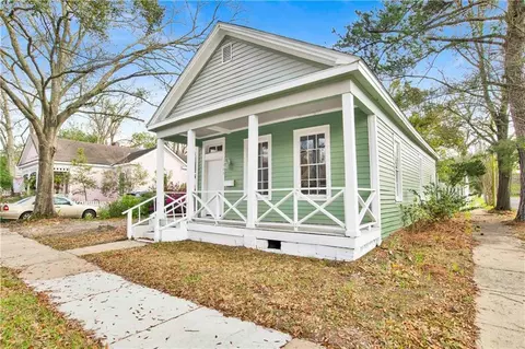 1063 Selma St, Mobile, AL 36604 photo 2
