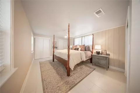 Bedroom - 1956 Myrtle Ave, Mobile, AL 36606 photo 2 of 2