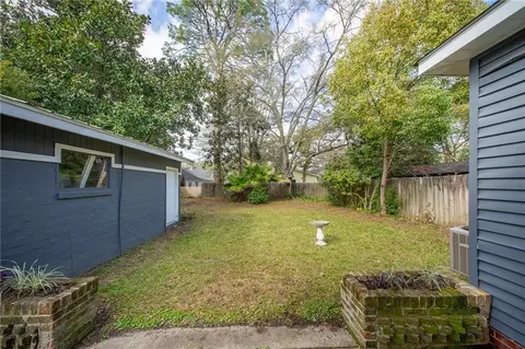 Exterior - 1956 Myrtle Ave, Mobile, AL 36606 photo 6 of 7