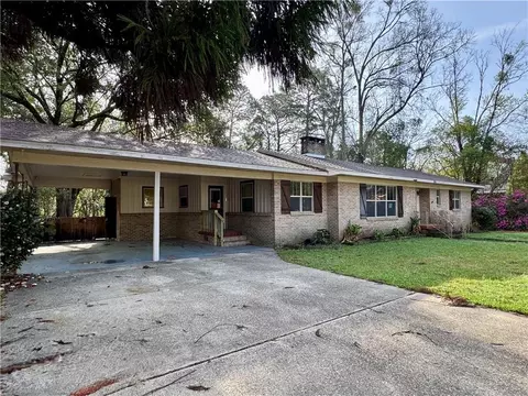 Other - 504 Sutherland Dr, Chickasaw, AL 36611 photo 2 of 6
