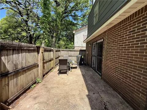 Exterior - 4017 Cottage Hill Rd #34, Mobile, AL 36609 photo 5 of 8