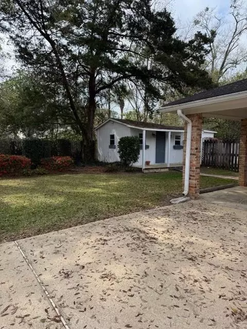 Exterior - 3755 Claridge Rd S, Mobile, AL 36608 photo 2 of 3