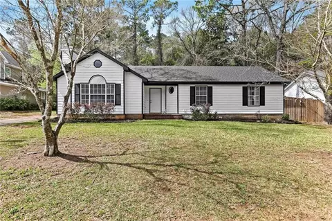 109 Meadow Wood Dr, Daphne, AL 36526