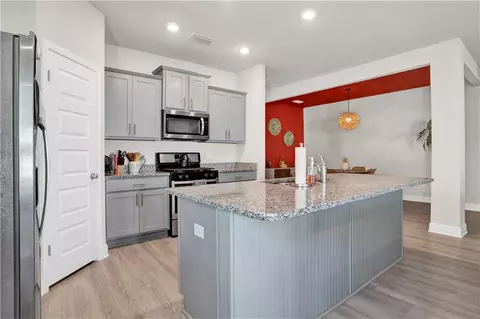 Kitchen - 24253 Alydar Loop, Daphne, AL 36526 photo 2 of 4