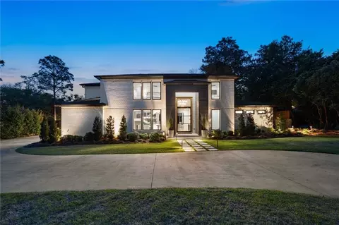 69 Jordan Ln, Mobile, AL 36608