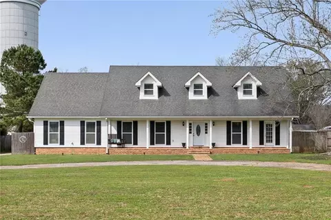 10040 Country Rd, Mobile, AL 36695