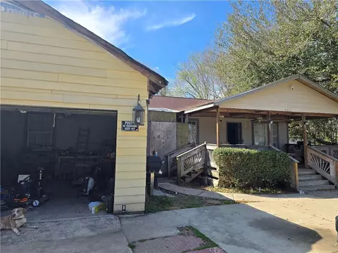8852 Siesta Ct, Grand Bay, AL 36541