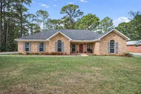 127 Audubon St, Dauphin Island, AL 36528