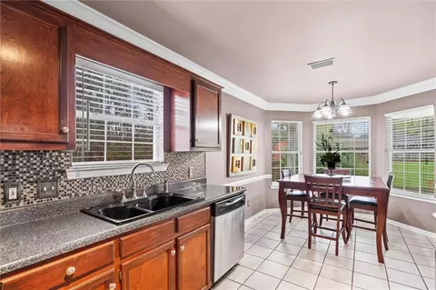 Kitchen - 8210 Junior Rd, Mobile, AL 36695 photo 4 of 4