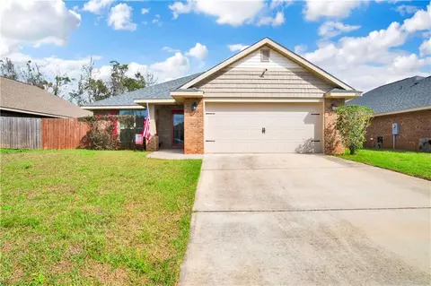 2056 E Stonepine Dr, Semmes, AL 36575