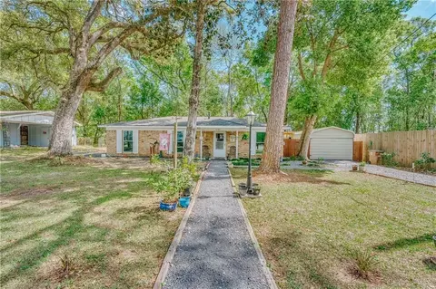 2381 Willowdale St, Mobile, AL 36605