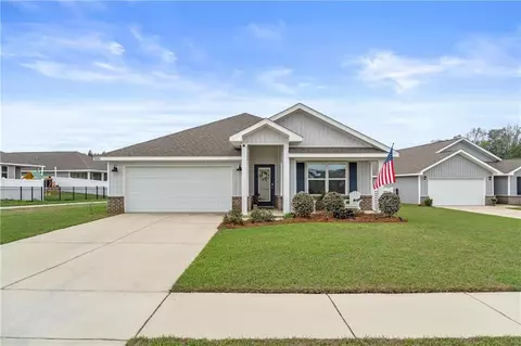 10680 Northern Dancer Ct, Daphne, AL 36526
