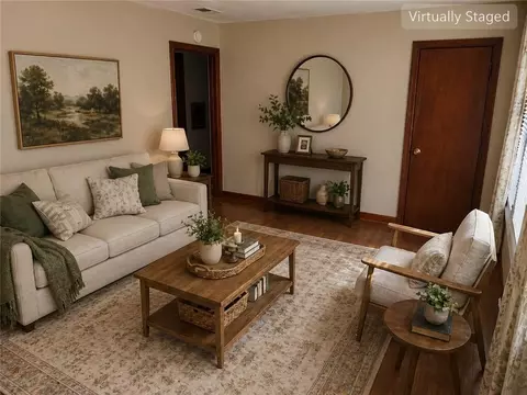 Living - 403 Ogden Ave, Mobile, AL 36607 photo 2 of 2
