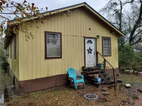 Exterior - 403 Ogden Ave, Mobile, AL 36607 photo 2 of 4