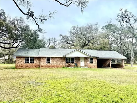 9330 Cain St, Coden, AL 36523