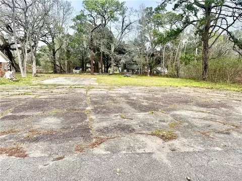 9320 Cain St, Coden, AL 36523