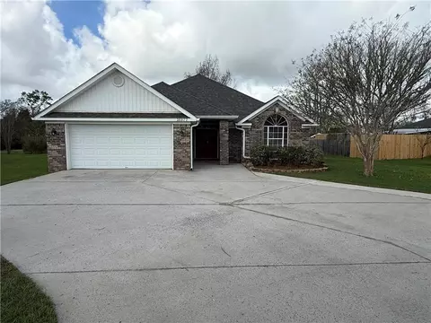 16977 Heartland Cir, Robertsdale, AL 36567