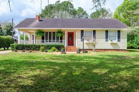 552 Magnolia Rd, Mobile, AL 36606