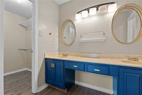 Bath - 3254 Austin Dr, Mobile, AL 36695 photo 3 of 5