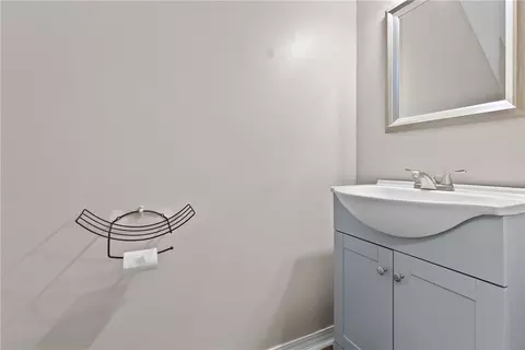 Bath - 3254 Austin Dr, Mobile, AL 36695 photo 5 of 5