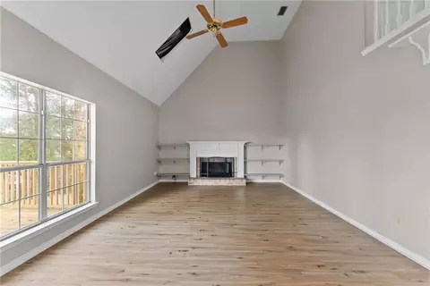 Living - 3254 Austin Dr, Mobile, AL 36695 photo 1 of 4