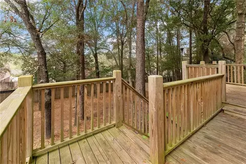 Exterior - 3254 Austin Dr, Mobile, AL 36695 photo 7 of 11
