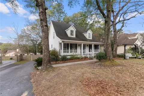 Exterior - 3254 Austin Dr, Mobile, AL 36695 photo 3 of 11