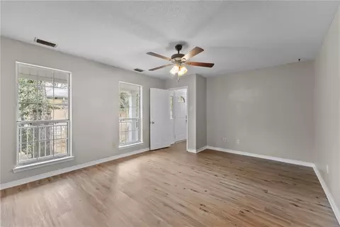 Living - 3254 Austin Dr, Mobile, AL 36695 photo 4 of 4