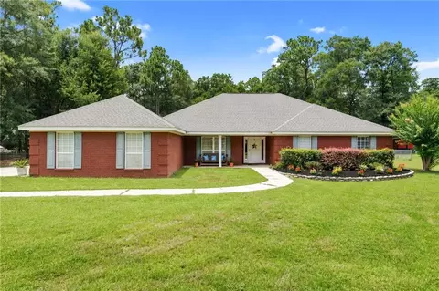 4620 Dresden Dr, Theodore, AL 36582